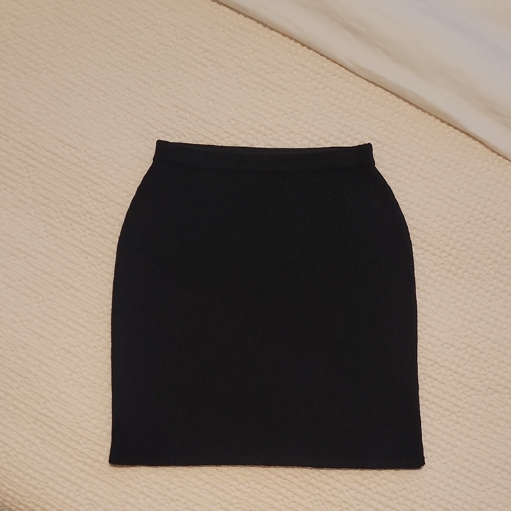Elegant Black Women's Skirt